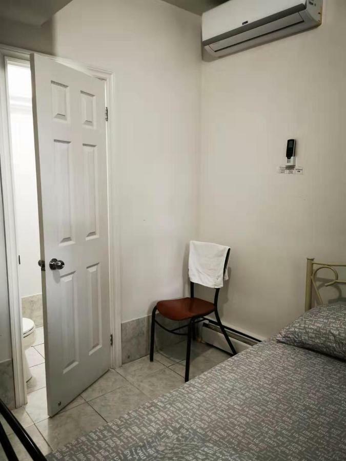 Monthly University Apartment-Elizabeth Toronto Exterior foto